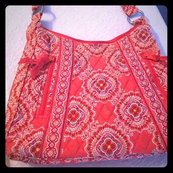 Vera Bradley Handbags - LAST CHANCE!!! Vera Bradley purse